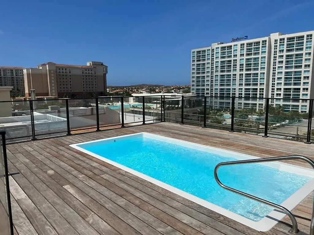 Spectacular Apartment In Palm Beach The Cove