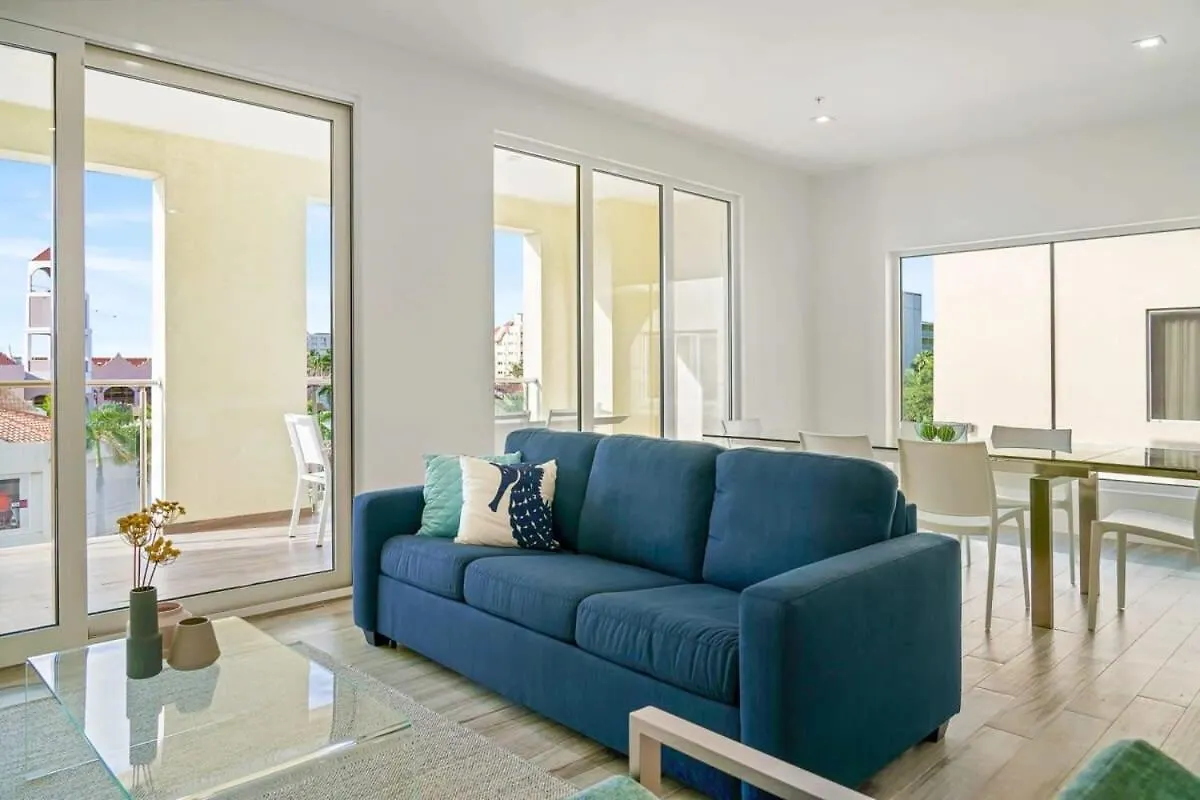 Spectacular Apartment In Palm Beach The Cove 아루바