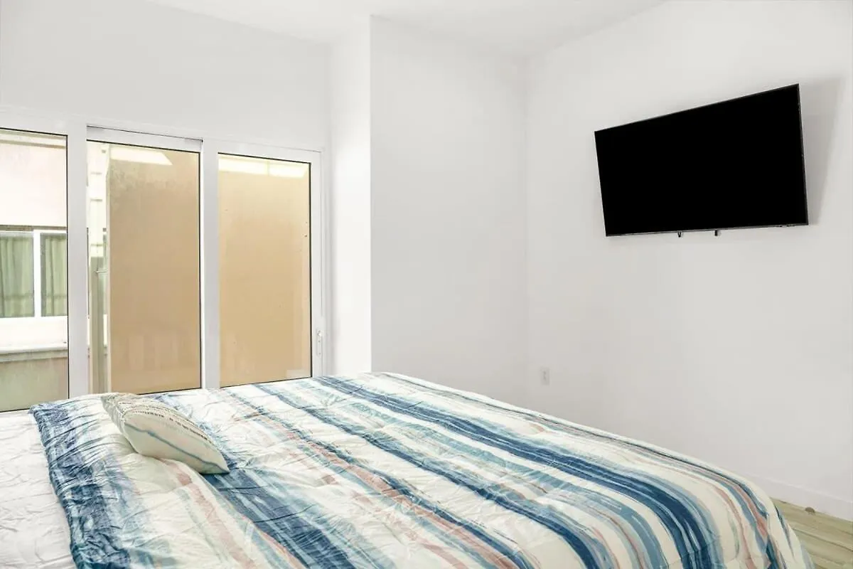 Spectacular Apartment In Palm Beach The Cove 0*,  아루바