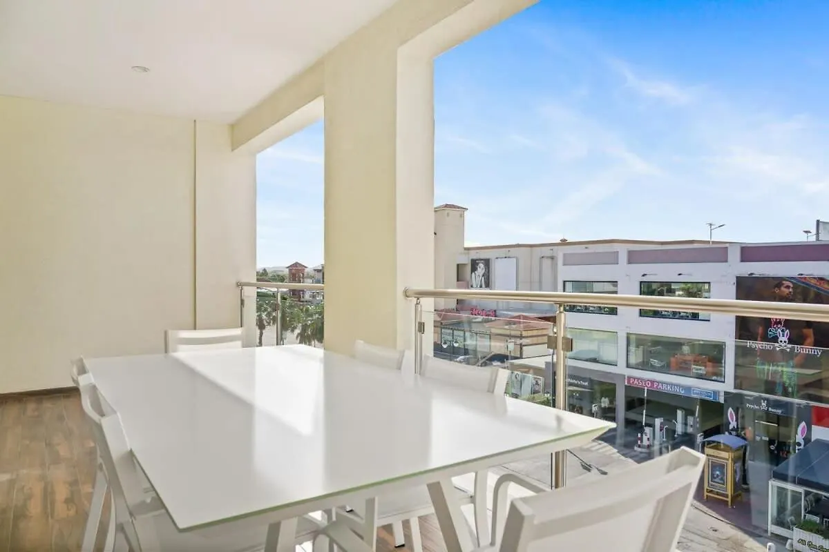 Spectacular Apartment In Palm Beach The Cove 0*,