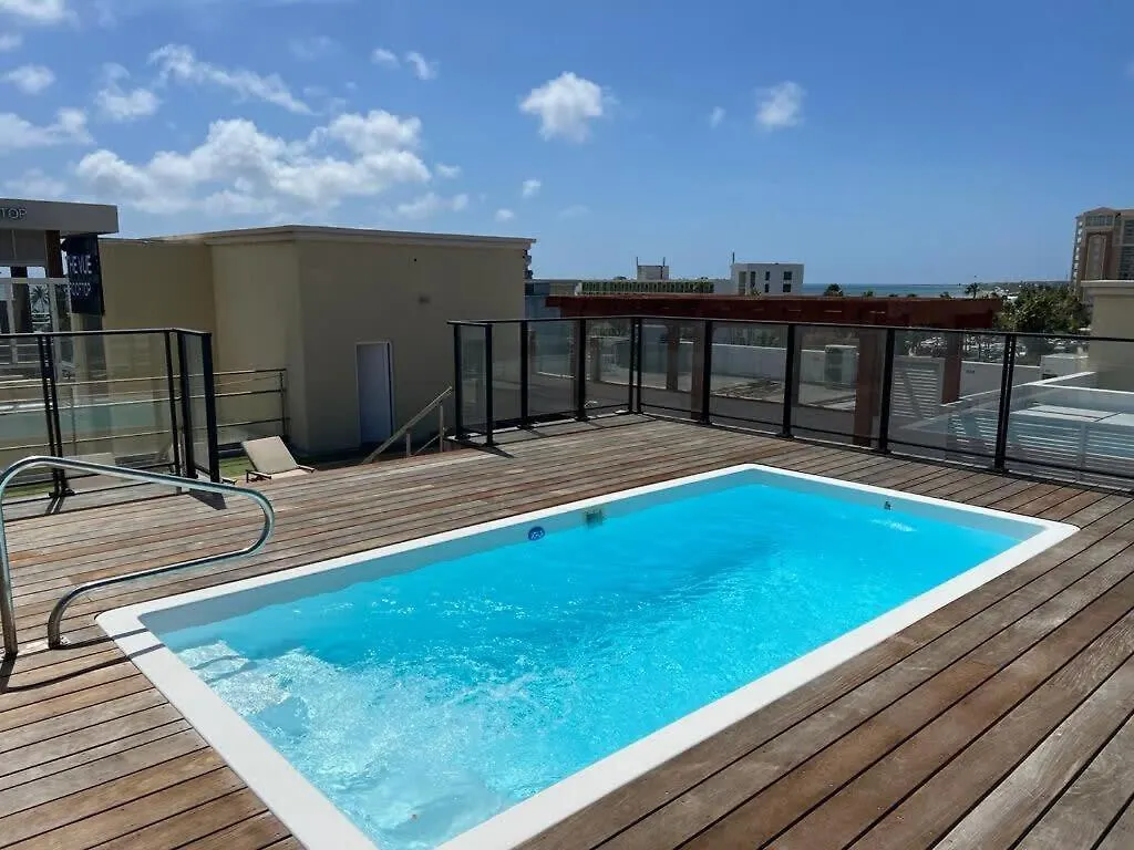 Spectacular Apartment In Palm Beach The Cove
